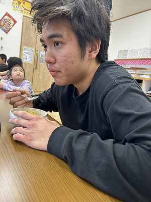 低空飛行中 低空飛行中