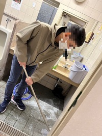 2月14日(火)　施設外作業　葬祭ホールの掃除