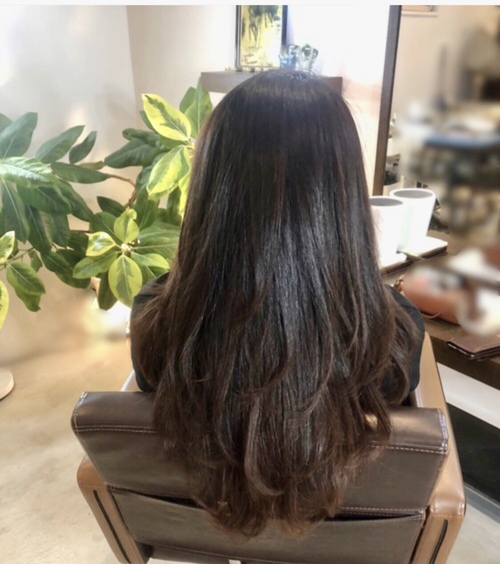 ロングレイヤーでひし形シルエット 自分の肌 髪が好きになる癒しのプライベートヘアサロンaquapure