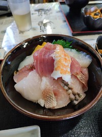 ★名護漁港にある食堂の海鮮丼ランチ 2023/10/04 07:26:27