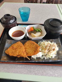 ★伊芸サービスエリア内のレストランてランチ 2023/12/31 13:04:38