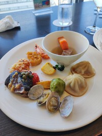 ★高級ホテルの最上階で景色を見ながらランチ（デザート） 2023/11/09 07:10:33