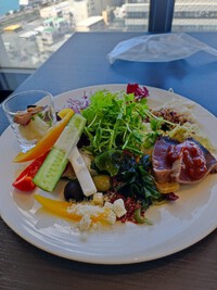 ★高級ホテルの最上階で景色を見ながらランチ 2023/11/06 07:27:13