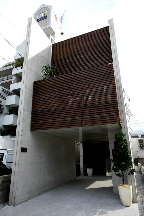 『Narrow House』
