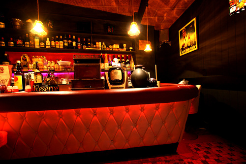 『BAR サクラザカ』