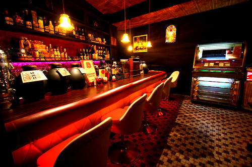 『BAR サクラザカ』