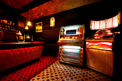 『BAR サクラザカ』