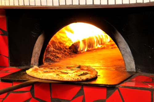 『Pizzeria Napoletana Bufalo（ピッツア屋さん）』
