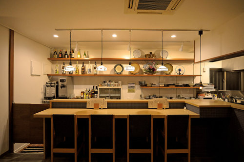 『大衆酒場　八六』