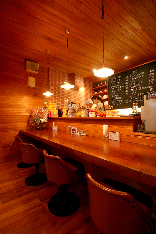 『コーヒーシャープ ララミー』