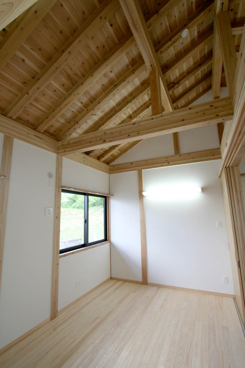 『もくもく』～自然素材を多用した木造のお住まい～