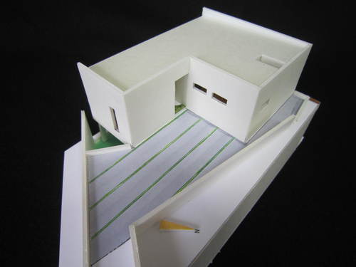 『 two tone 』～旗竿状の敷地に建つ、鉄骨造のお住まい～