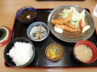 レストハウス畳石