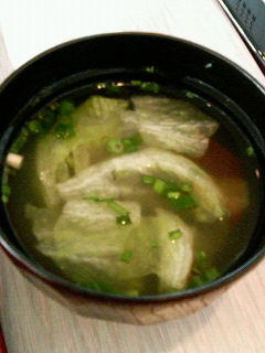 レタスの味噌汁