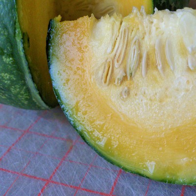 気になる野菜を食べてみた!　～生で食べられる鈴かぼちゃ～