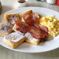 ゴーディーズの2号店に行ってみた！ ～ 嘉手納町水釜のゴーディーズ　オールド　ハウス～ 2015/10/13 21:35:06