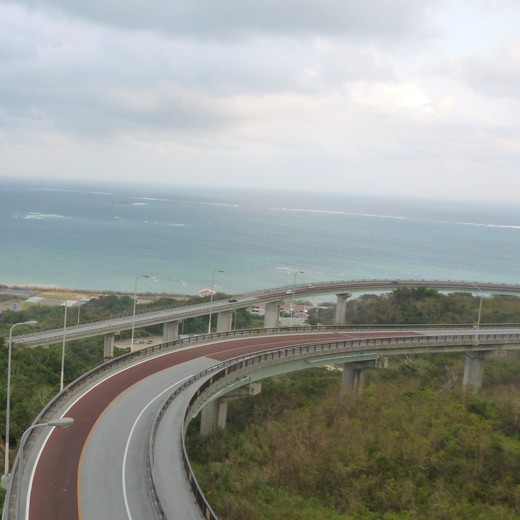 南部へお散歩に行ってみた!　～南城市佐敷の風車～