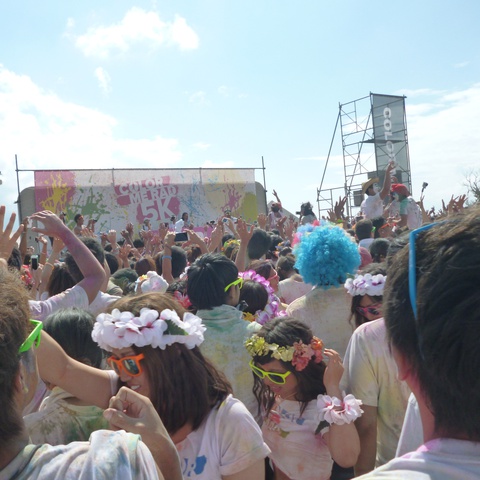 沖縄初開催イベントへ行ってみた!　～COLOR ME RAD OKINAWA～