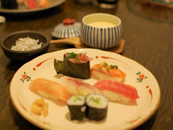 那覇市の居酒屋ならココ！美味しくて旨い八合一升（はちごういっす）