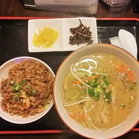 みそ屋さんのおみそ汁を頂いてみた！ ～宜野湾市真栄原のまかない家 本店～ 2015/09/30 21:29:13