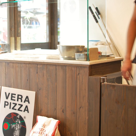 ピッツェリア オンダ（PIZZERIA ONDA）　店内