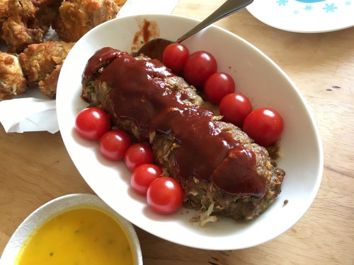 我が家で一品持ち寄りランチ！そして家族 3人で家の近所を散歩したら楽しかった！たまには歩こう(笑)