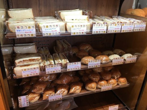 沖縄市古謝パン屋ブレッドハウス トヨーGBREAD HOUSE TOYO-G