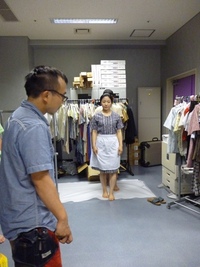 映画ひまわりの衣装合わせで