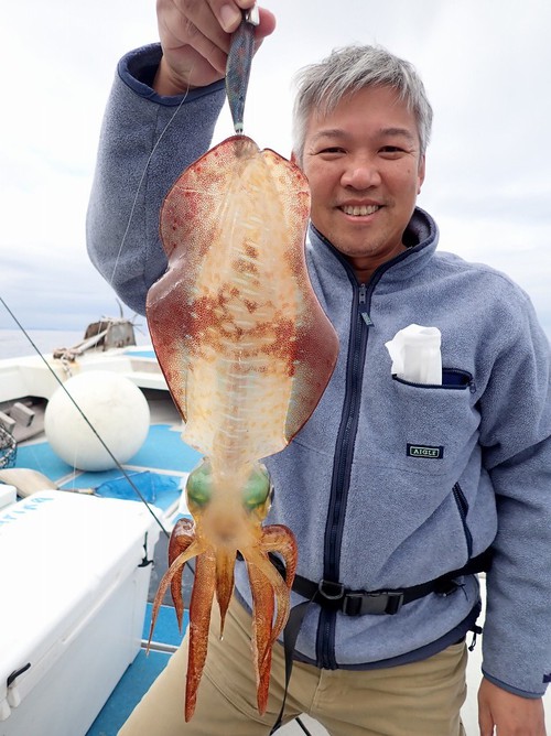 沖縄 フィッシングボートゆりかでイカ釣り 海生活 沖縄の釣り ジギング Gtフィッシング カジキ釣り シュノーケル