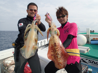 沖縄県釣り船ゆりかでエギング