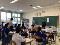 沖縄県　屋部中学校2年生に向けた職業講和を行いました 2021/11/10 10:54:58