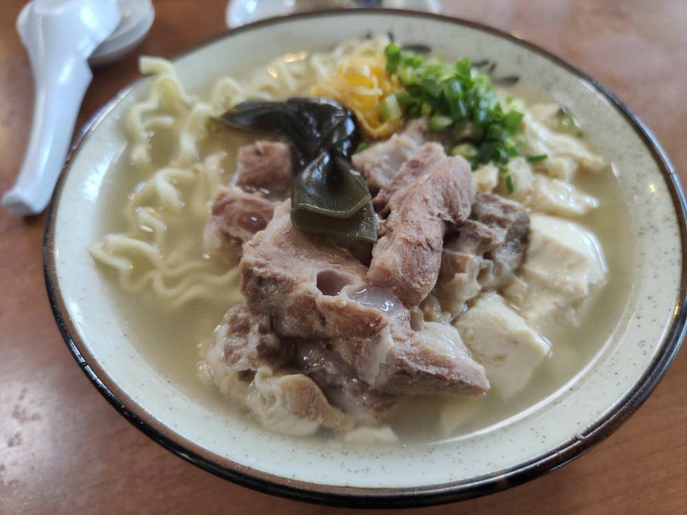 がちまーい沖縄（ファミコンブログ）:【浦添市ランチ】高江洲そば （た