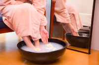 足湯に直接アロマを入れないほうが良いのはなぜ？？【リスク管理】