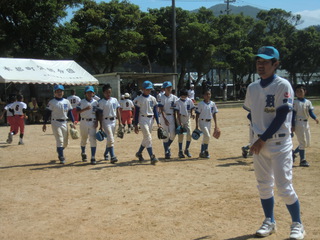 第１回本部地区少年健全育成野球大会・上本部ドジャース優勝！