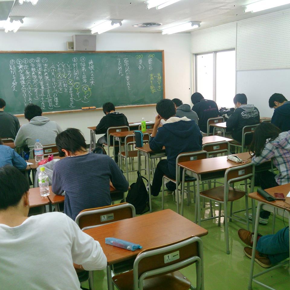 春期体験授業と北野の本気化学。