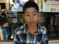 沖縄理容室 小学生カット さんぱつやグッドボーイ北谷店