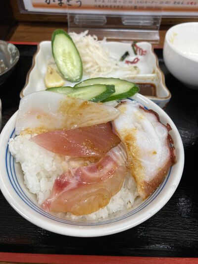 食堂かまどぅ　～食堂の刺身定食が美味しかった～