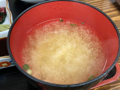 食堂かまどぅ　～食堂の刺身定食が美味しかった～