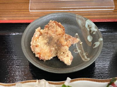 食堂かまどぅ　～食堂の刺身定食が美味しかった～