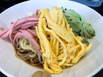 らーめんランド　～具のカット技術が素晴らしい♪  冷やし中華～