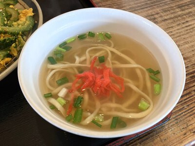 沖縄そば専門店  うるかそば　～沖縄そば専門店の出汁が効いたゴーヤーチャンプルー♪～