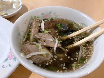 疲れたらニンニクたっぷりの餃子ライス　～ラーメン獅子丸～