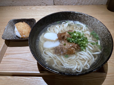 炭火焼鳥  鶏っか　～新規オープン！　焼き鳥屋さんの軟骨ソーキそば～