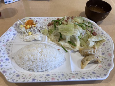 お食事処グランドストーン　～かなり変わった豆腐ちゃんぷるーでした♪～