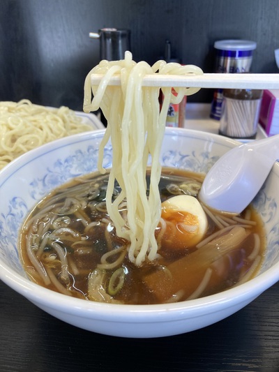 暑い日は醤油つけ麺なんていかがでしょうか　～らーめんランド～