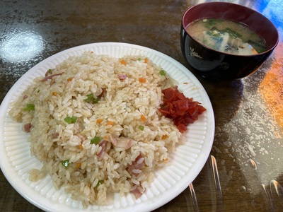 今日はチャーハンじゃなくて、焼きめし気分♪　～垣花食堂～