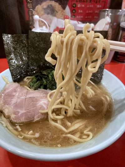 沖縄元祖家系の味　豚骨醤油らーめん　～ラーメン武蔵家～