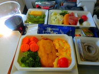 機内食　編　(@^^)/~~~