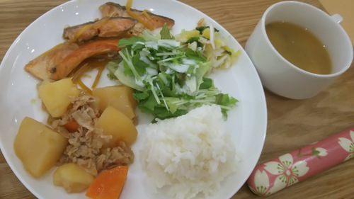 うわーい♪本日のてぃーだ社食(〃∇〃)♡