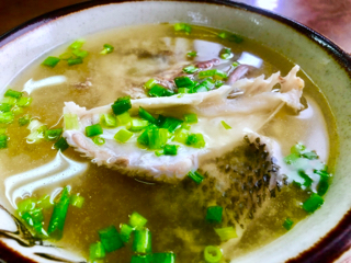 魚汁定食が美味い！みなと食堂
